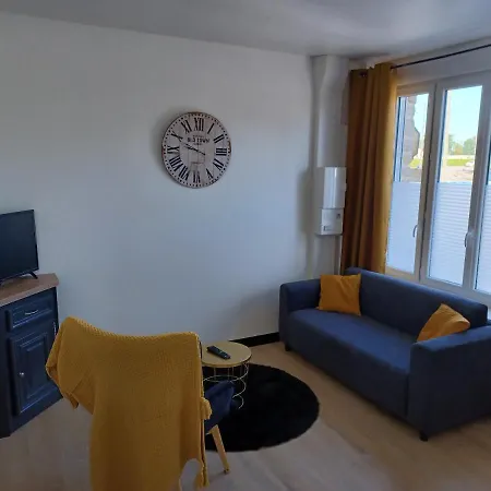 Nid Douillet Ernee Apartment Exterior photo